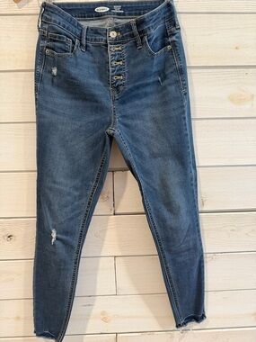 Old Navy Rockstar Super Skinny High-Rise Button-Fly Jeans in Medium Blue Wash